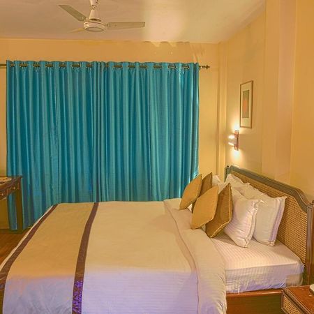 Landmark Hotels Guwahati Eksteriør billede