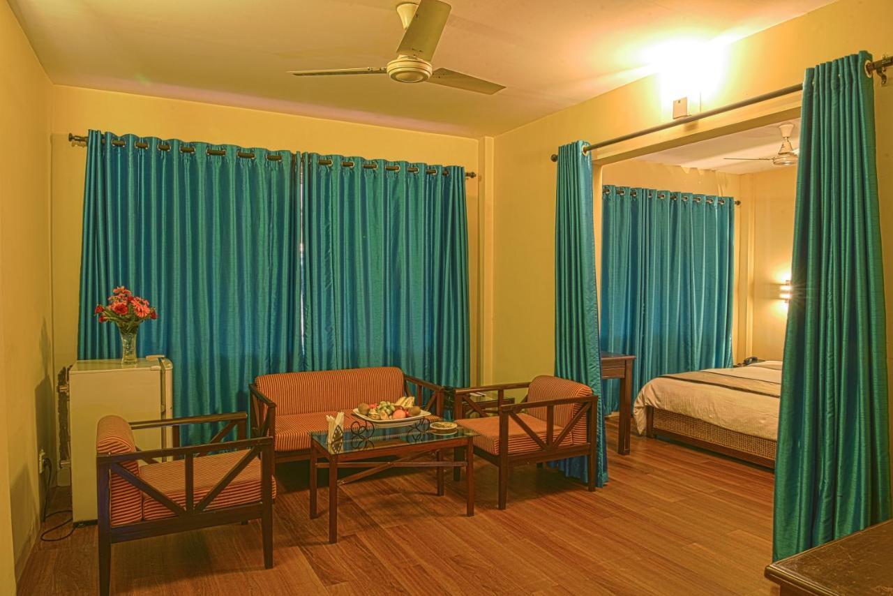Landmark Hotels Guwahati Eksteriør billede