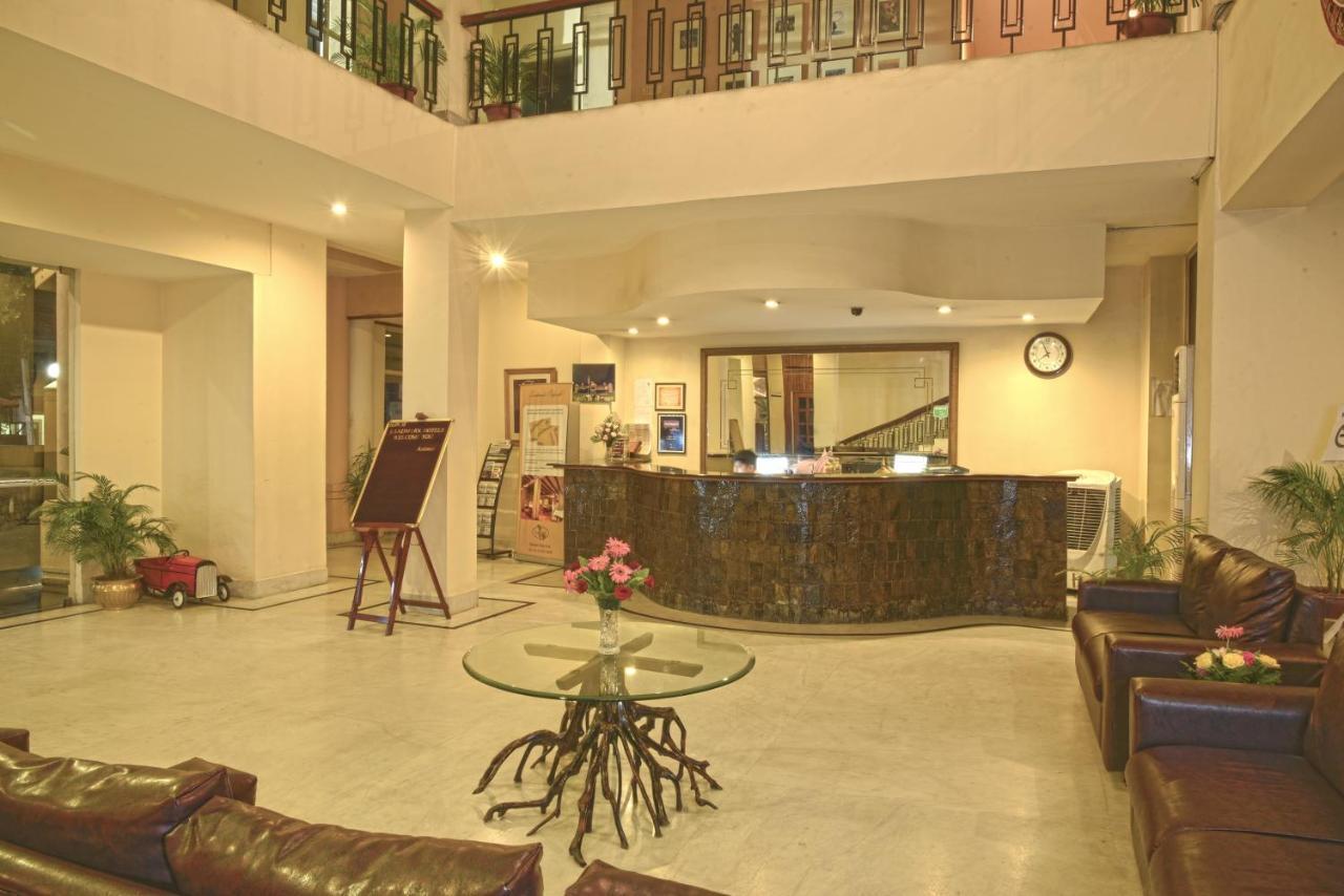 Landmark Hotels Guwahati Eksteriør billede