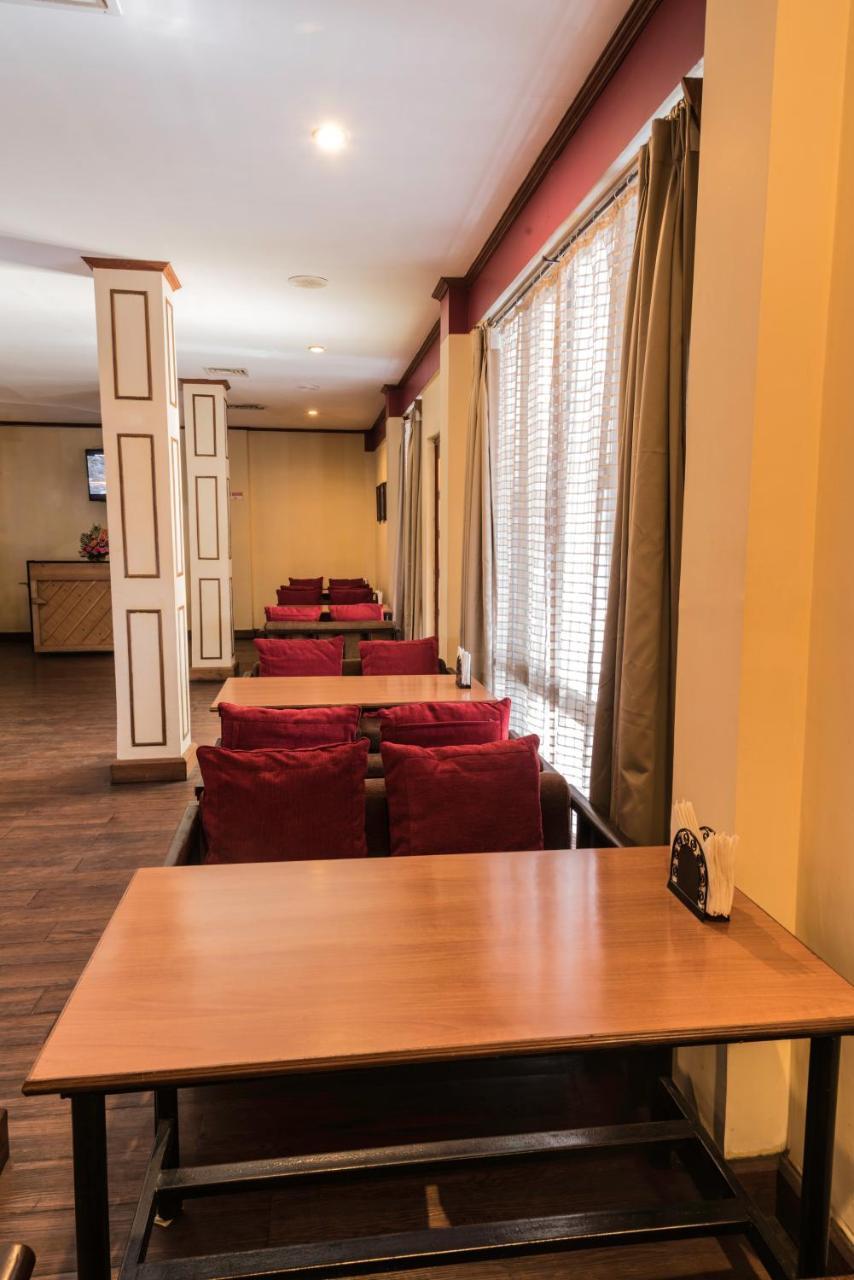 Landmark Hotels Guwahati Eksteriør billede