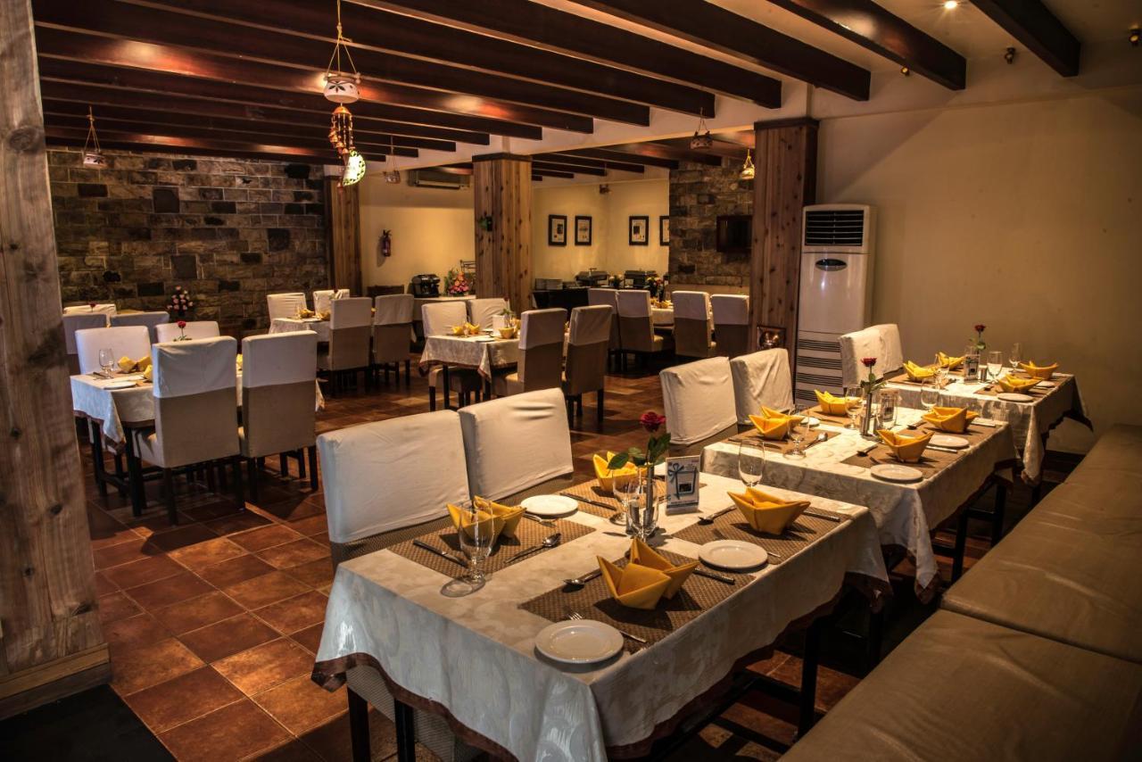 Landmark Hotels Guwahati Eksteriør billede
