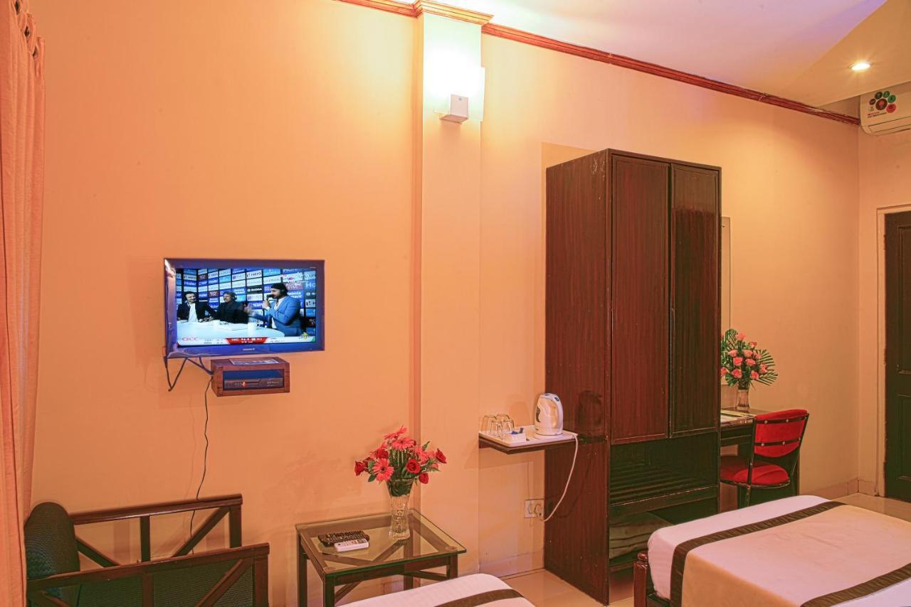 Landmark Hotels Guwahati Eksteriør billede
