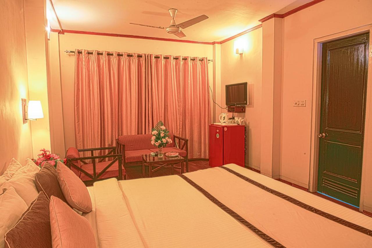 Landmark Hotels Guwahati Eksteriør billede