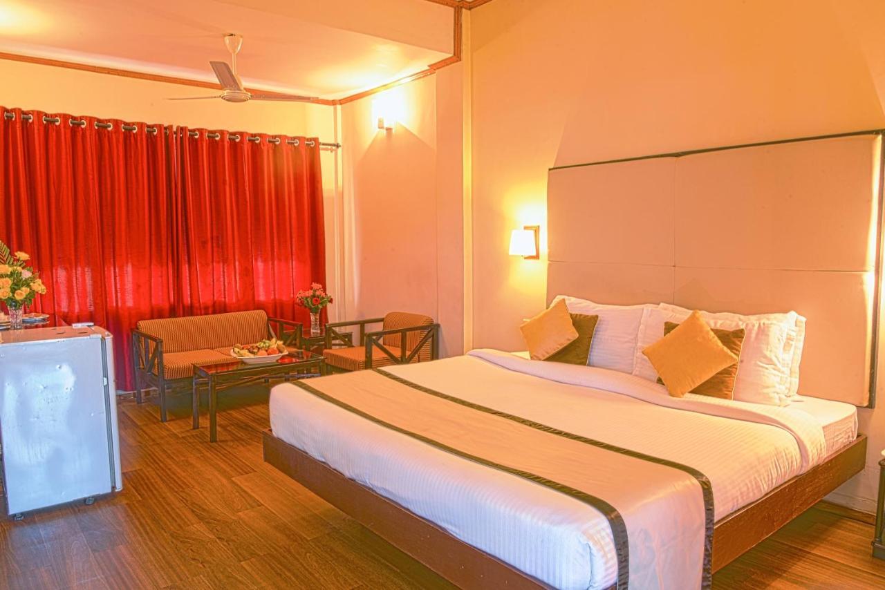 Landmark Hotels Guwahati Eksteriør billede
