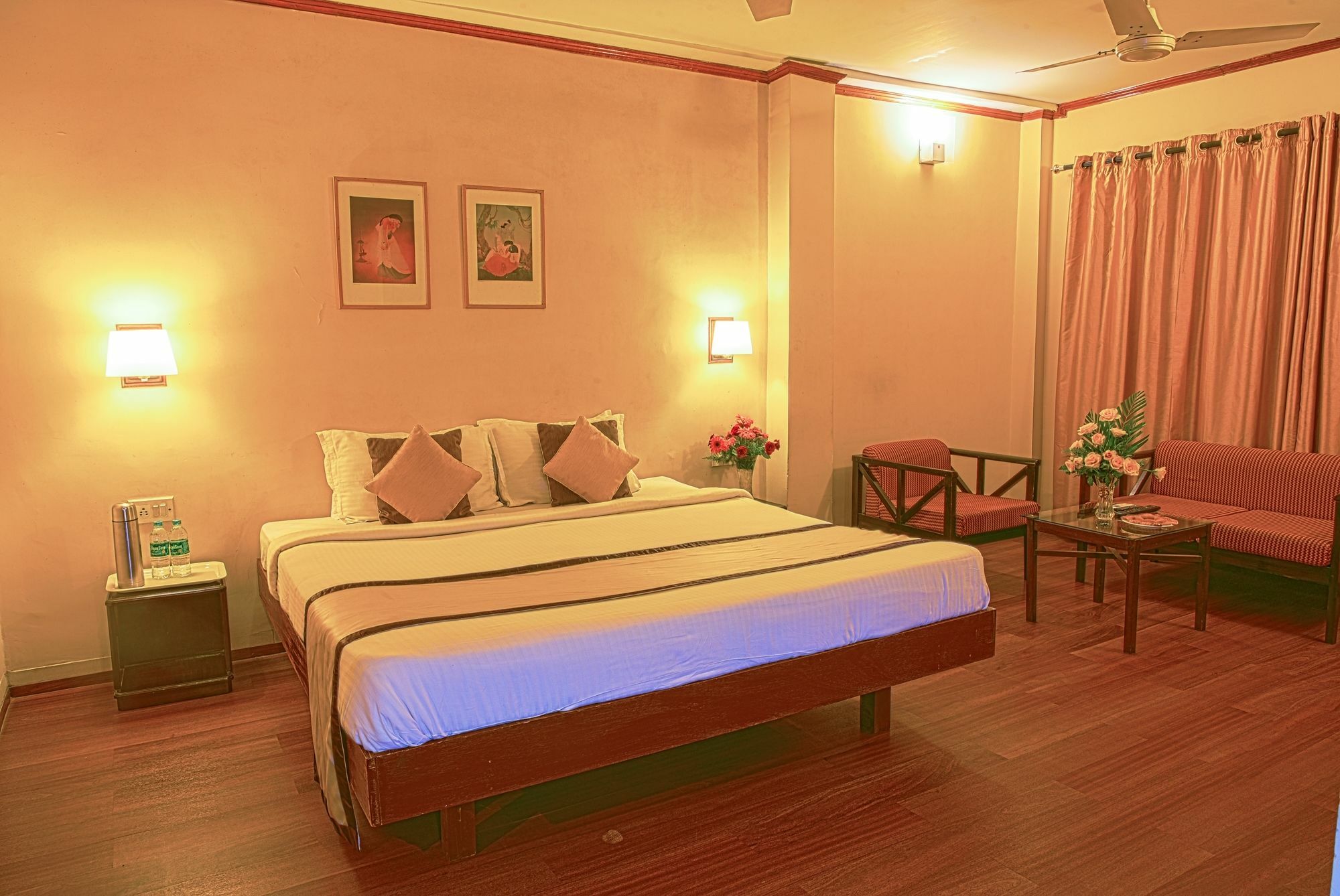 Landmark Hotels Guwahati Eksteriør billede